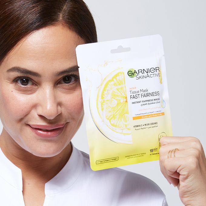 Garnier SkinActive Fast Bright Instant Brightening Tissue Mask with Vitamin C and Milky Essence, 28 gm